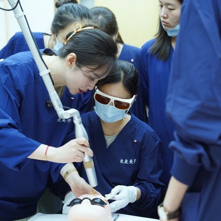 优麦实操教学现场